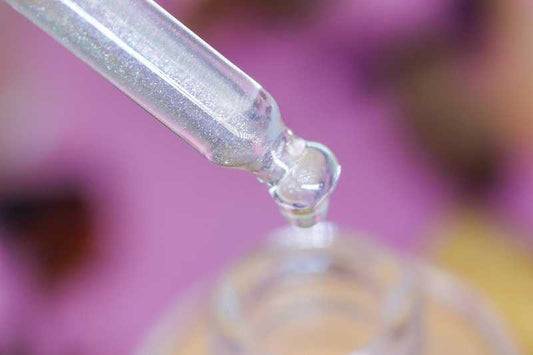 The Ultimate Guide: How to Apply & Use Cuticle Oil