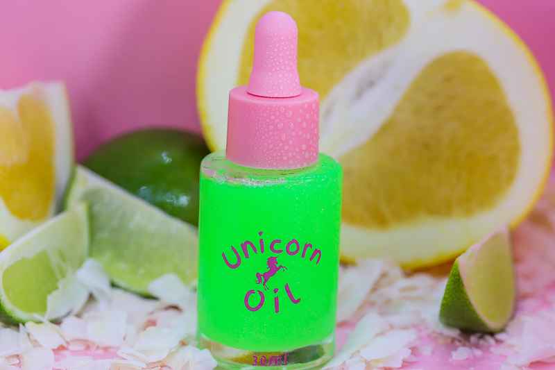15ml hydrating cuticle oil with green aesthetic, improves cuticle condition