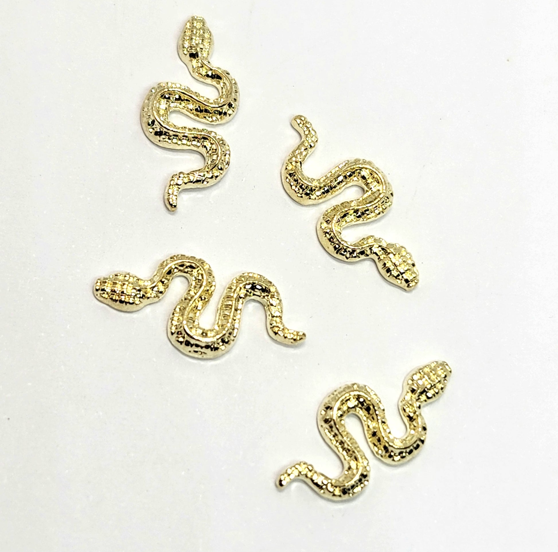 GOLD SNAKE CHARM X4 charm