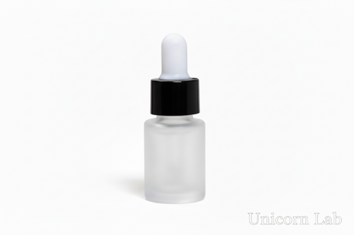 5ml Flat Shoulder Bottle - Frosted white white rubber and black cap on white background