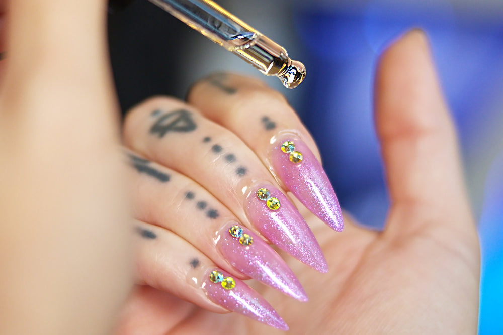 Best Cuticle Oil for Acrylics & BIAB (Prevent Lifting)