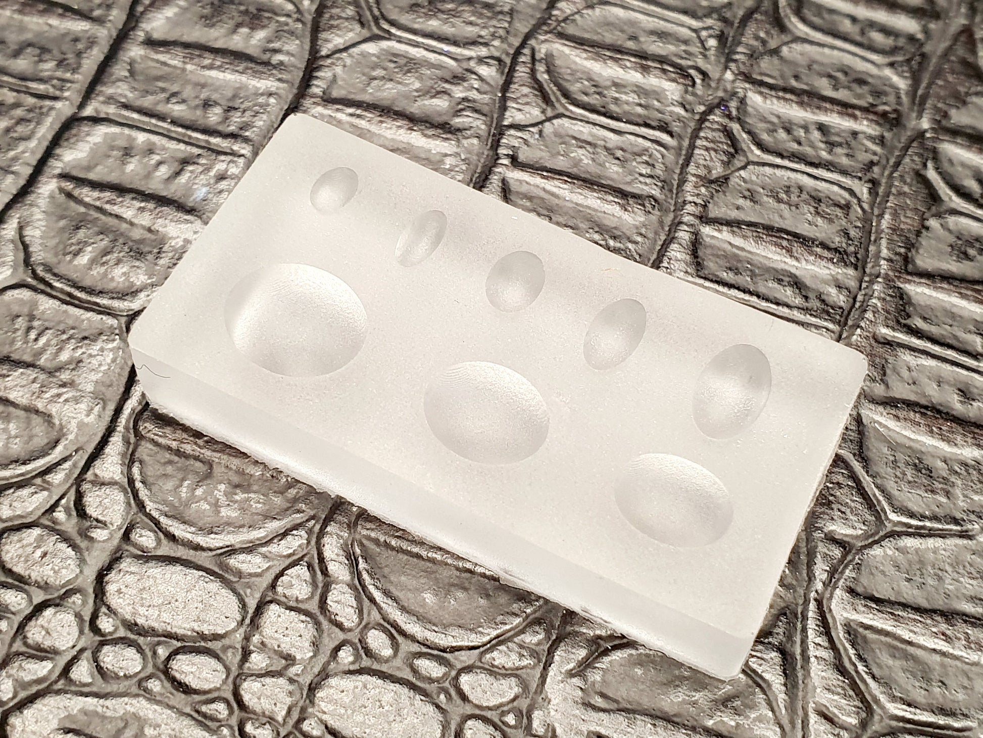 3D Mold - Design 2 resin mold The original Shimmer Cuticle Oil – Handcrafted in Melbourne since 2017 – First cuticle oil droppers to hit the Australian market