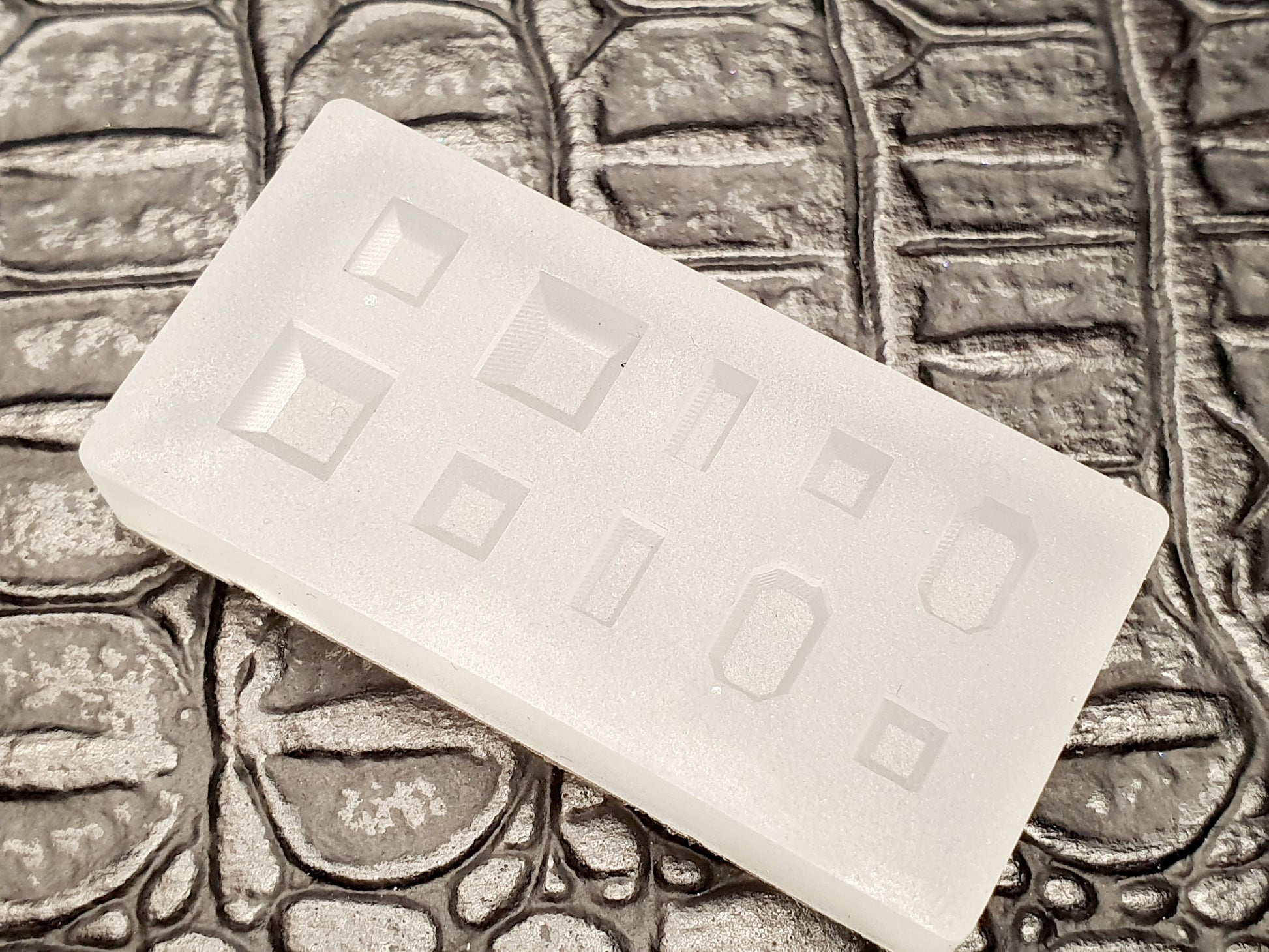 3D Mold - Design 4 resin mold The original Shimmer Cuticle Oil – Handcrafted in Melbourne since 2017 – First cuticle oil droppers to hit the Australian market