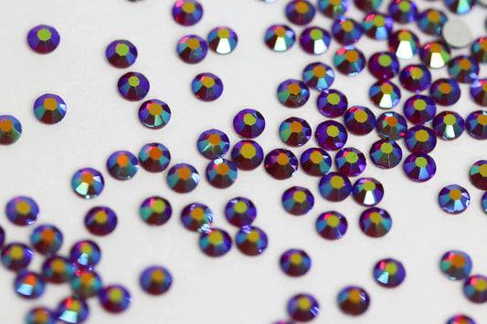 Dark Siam AB SS6 (Unicorn Lab Rhinestones) x100 - Unicorn Lab