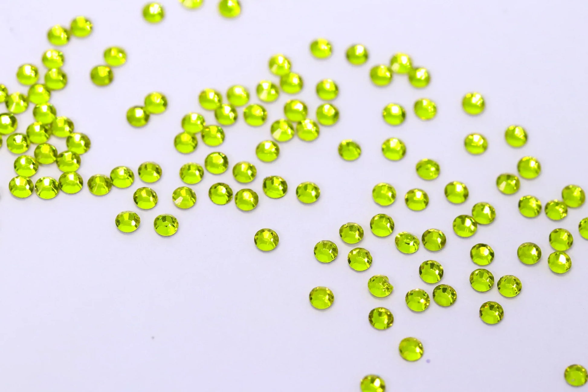 Citrine SS6 (Unicorn Lab Rhinestones) - Unicorn Lab