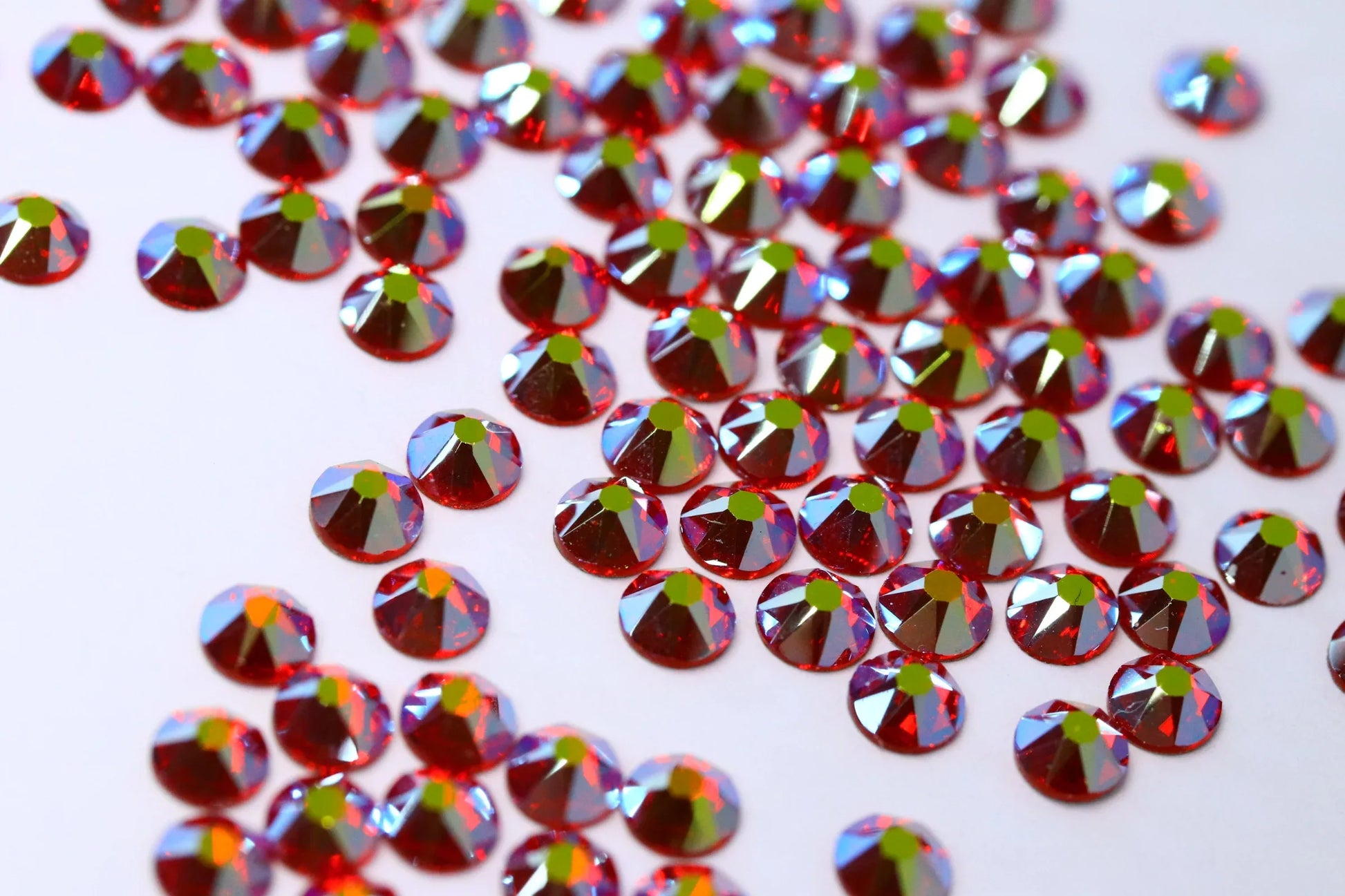 Light Siam AB SS16 (Unicorn Lab Rhinestones) - Unicorn Lab