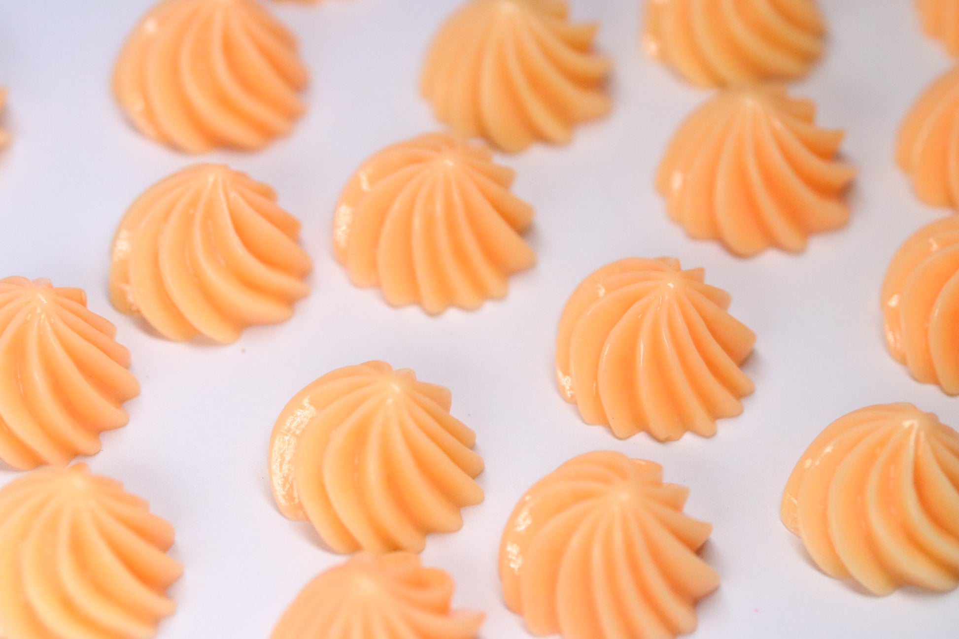 Strawberry Swirl Charms x 8 charm