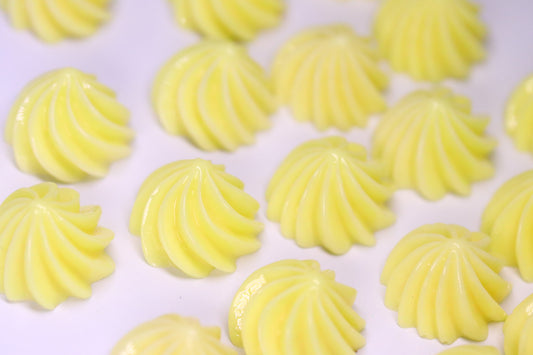 Vanilla Swirl Charms x 8 charm