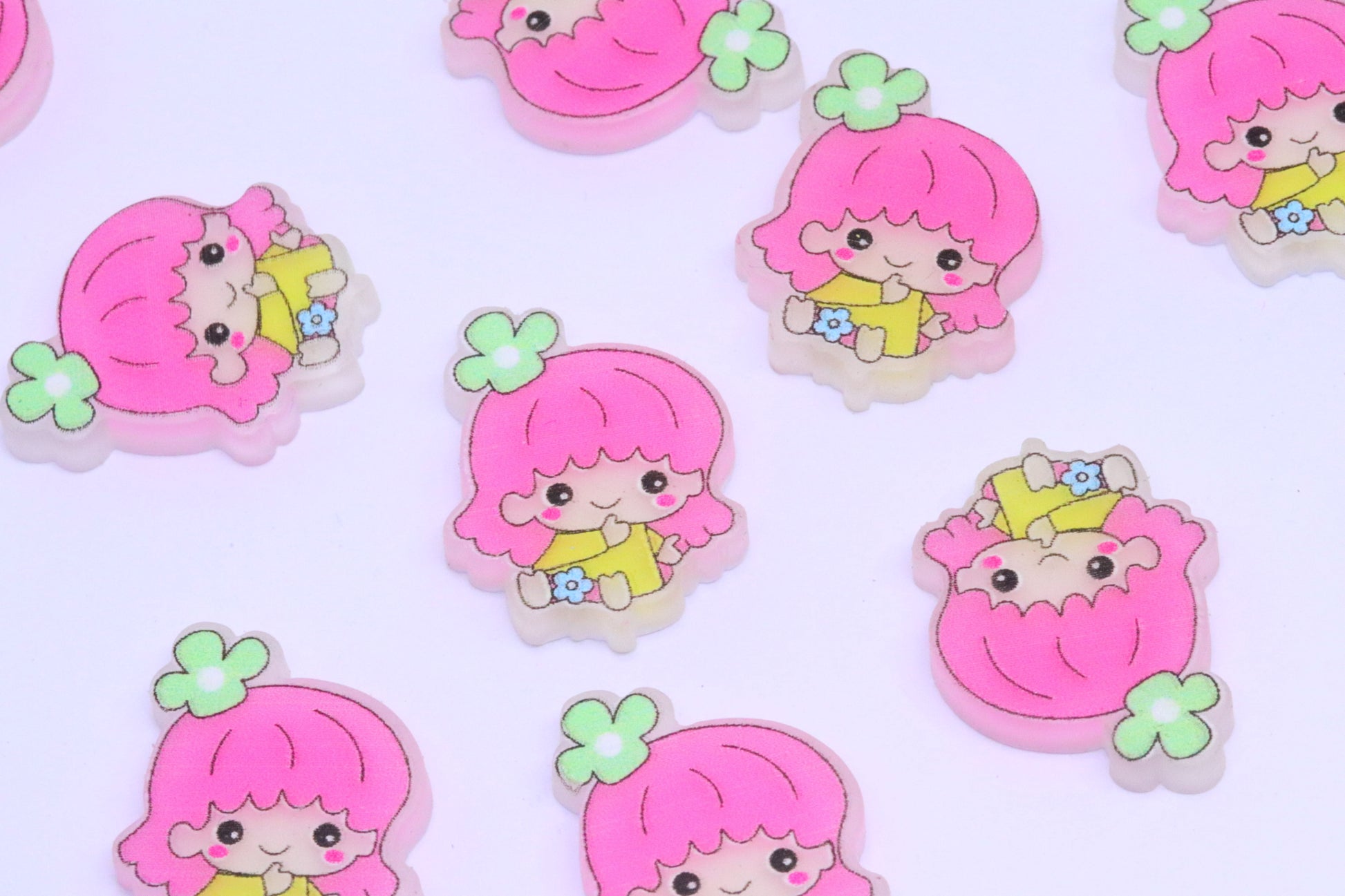 KAWAII GIRL CHARMS x8 charm