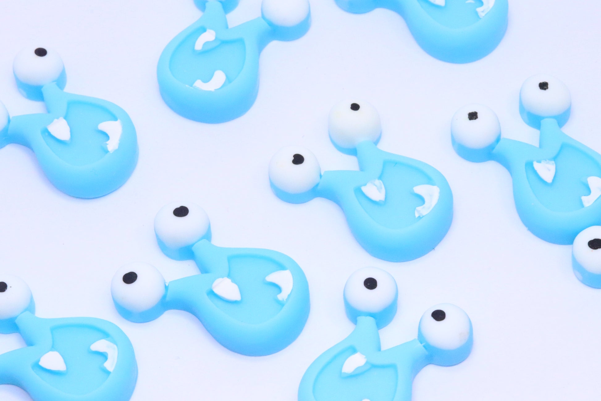 XL BLUE MONSTER CHARMS x8 charm