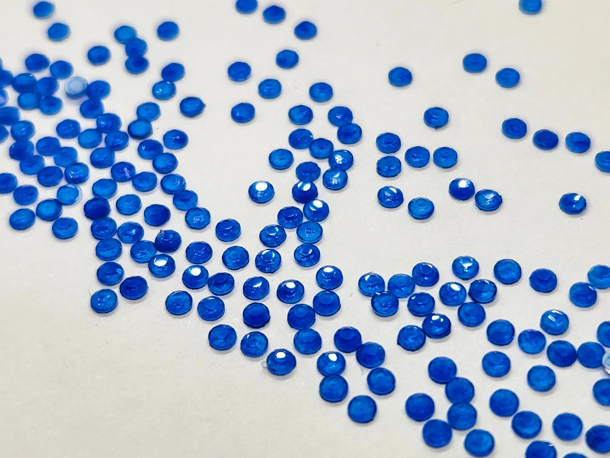 Neon Blue SS6 (Unicorn Lab Rhinestones) - Unicorn Lab