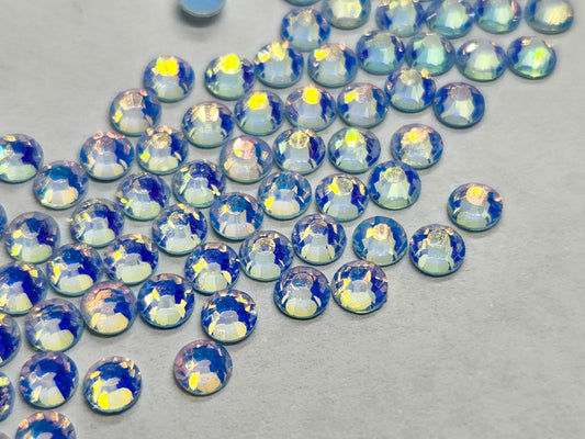 Light Sapphire Luminous Opal SS16 - Unicorn Lab