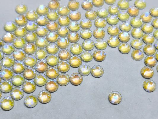 White Aurora SS16 glass rhinestones by Unicorn Lab - Unicorn Lab