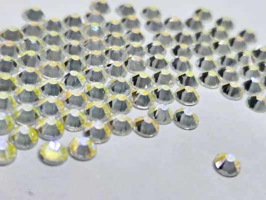 White Aurora SS16 glass rhinestones by Unicorn Lab - Unicorn Lab