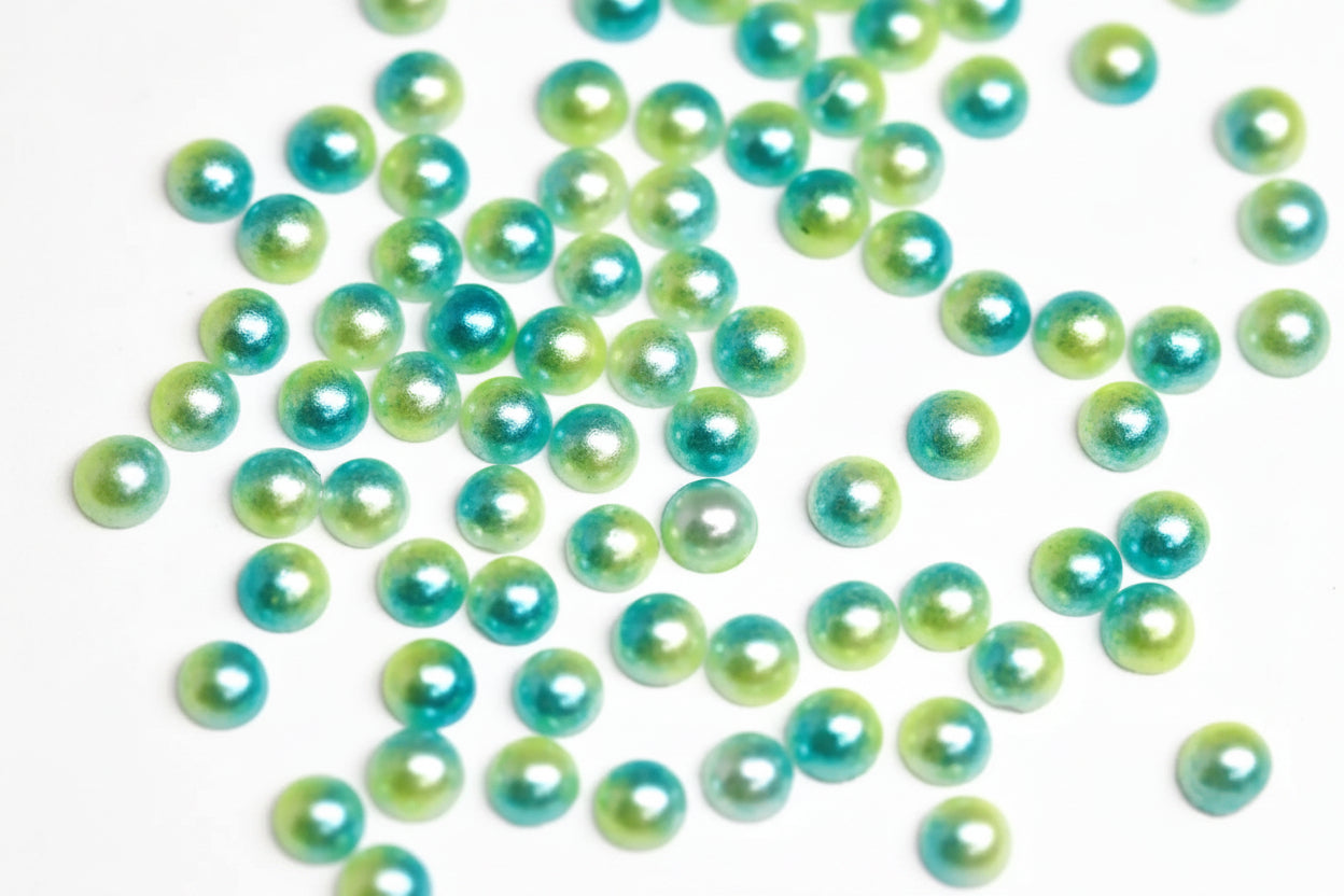 Green Iridescent Pearl 3mm - Unicorn Lab